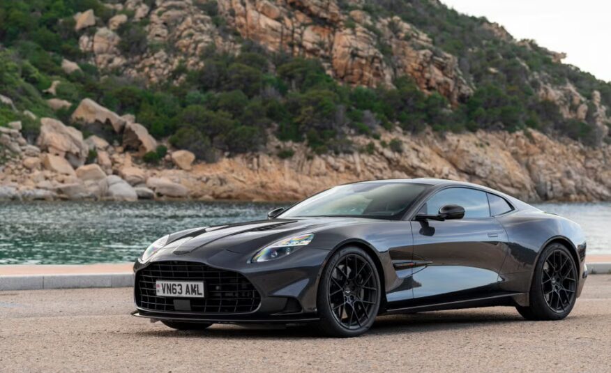Aston Martin Vanquish V12