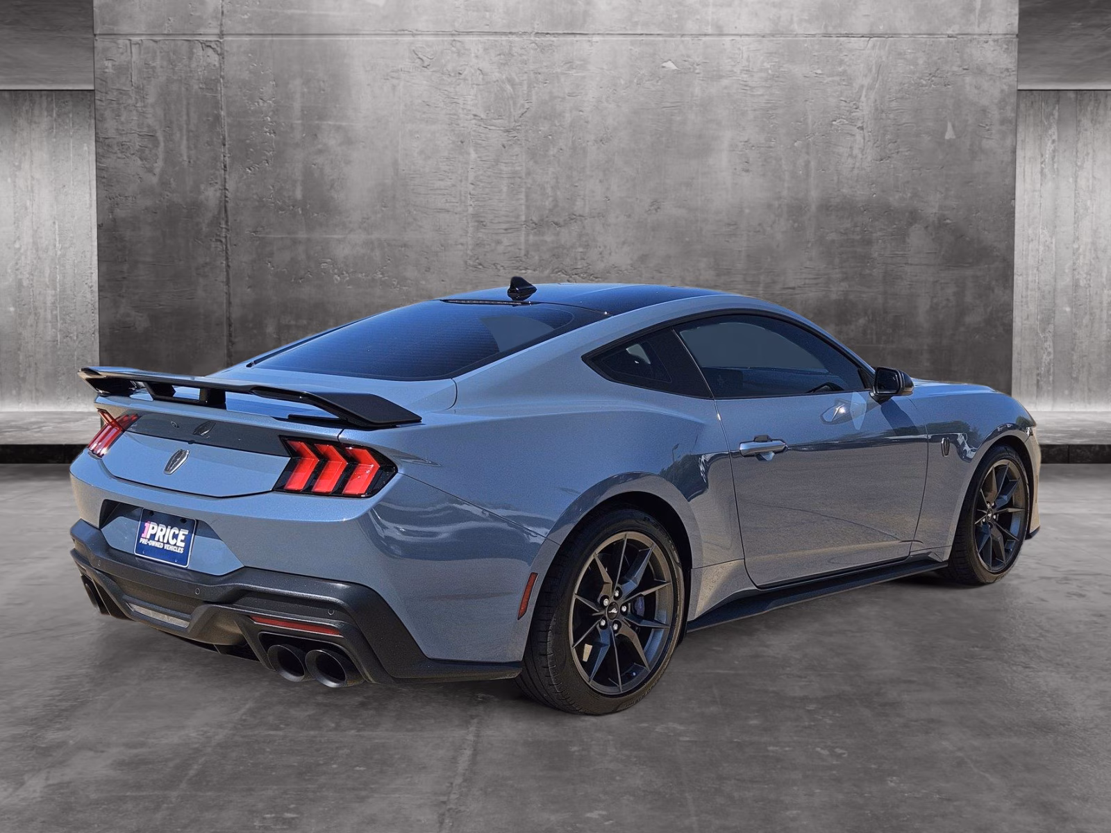 Ford Mustang Dark Horse