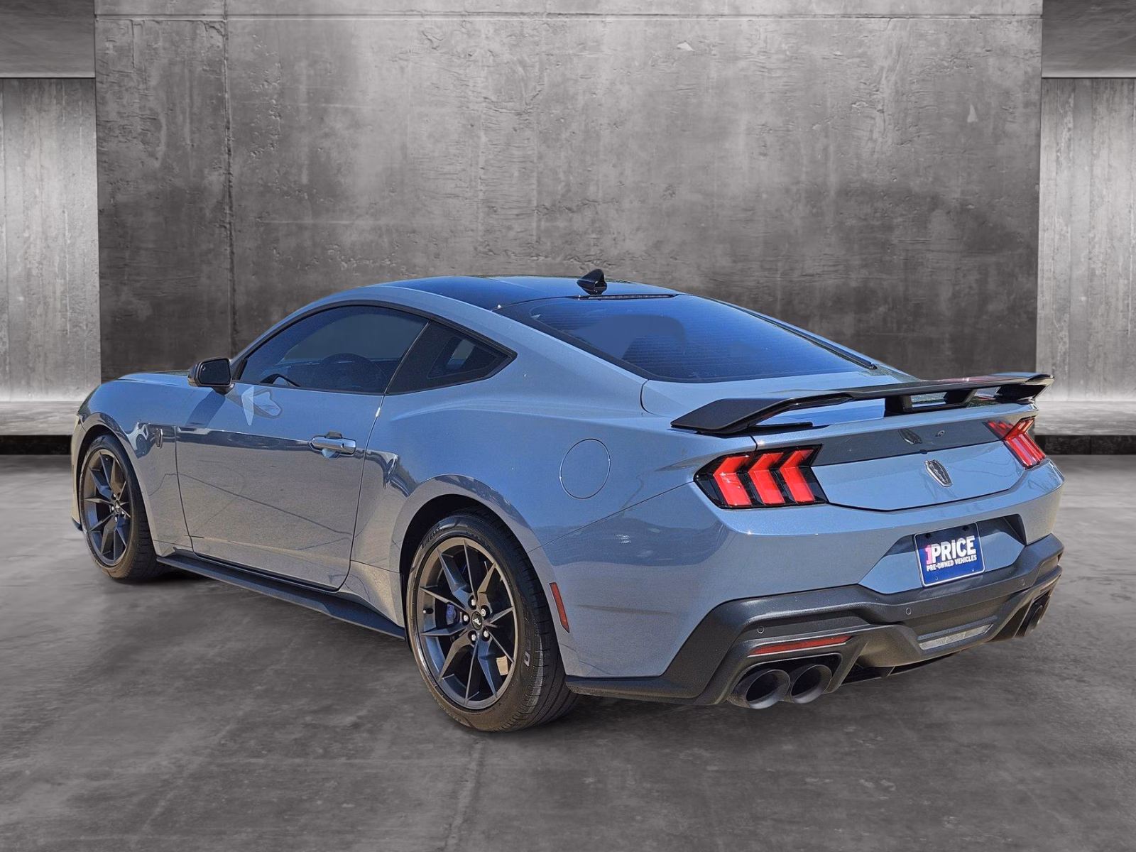 Ford Mustang Dark Horse