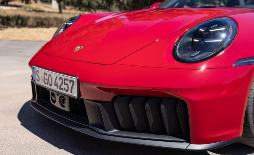 Porsche 911 Carrera 4 GTS
